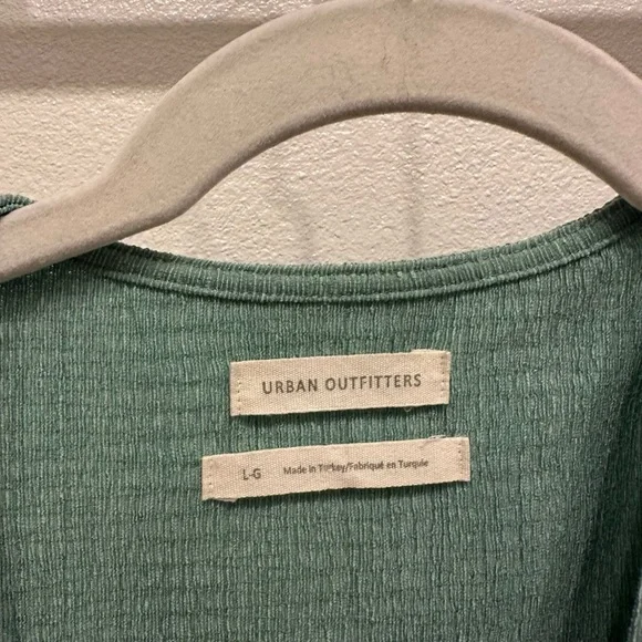 Urban Outfitters Green Tie-Front Blouse - Picture 5 of 6